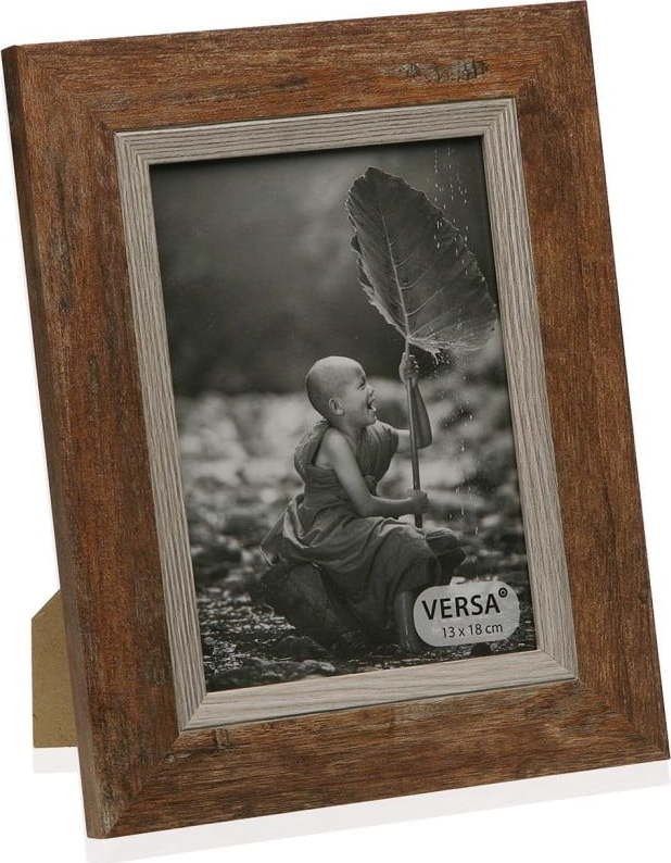 Rámeček na fotografii v dřevěném dekoru