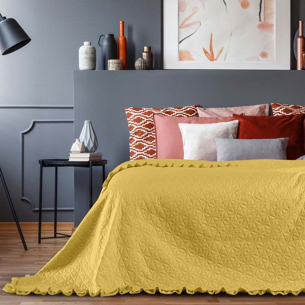 Žlutý přehoz přes postel AmeliaHome