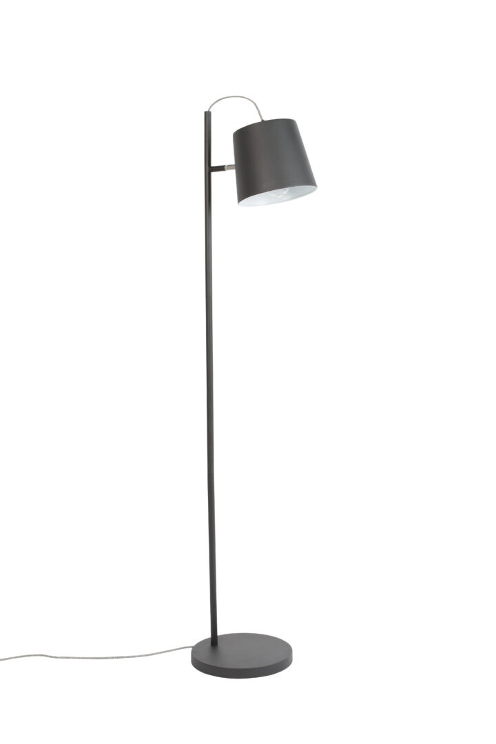 87Černá stojací lampa ZUIVER BUCKLE 150 cm