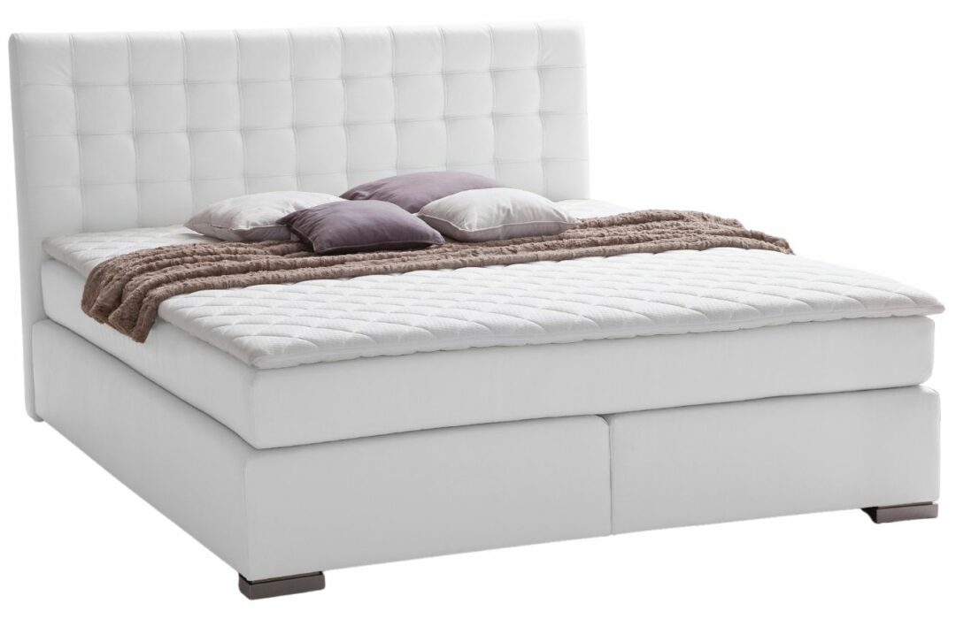 Bílá koženková dvoulůžková postel 180 x 200