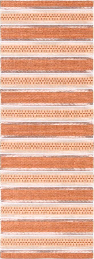 Oranžový koberec vhodný do exteriéru