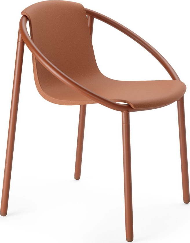 Jídelní židle v cihlové barvě